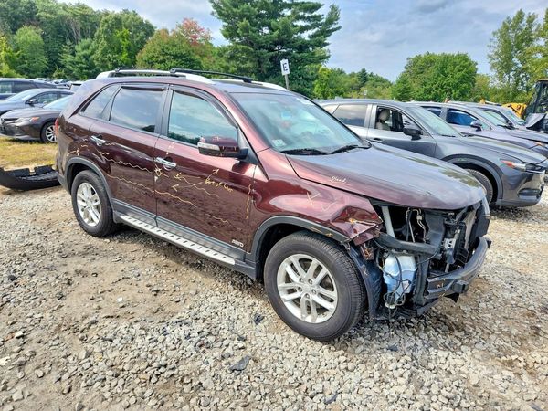 2014 KIA SORENTO Base/ LX