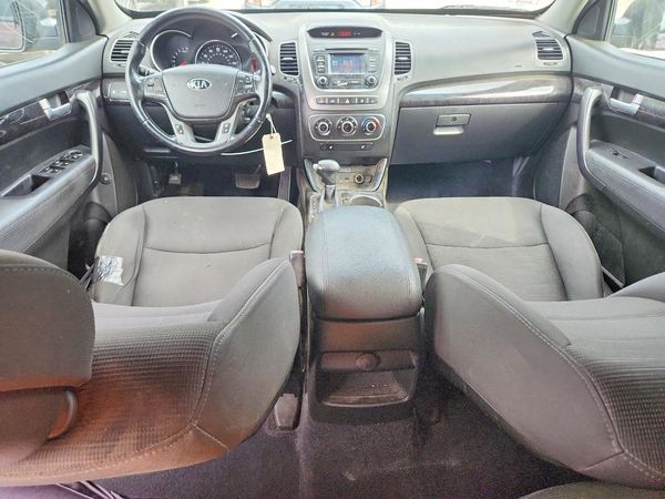 2014 KIA SORENTO Base/ LX