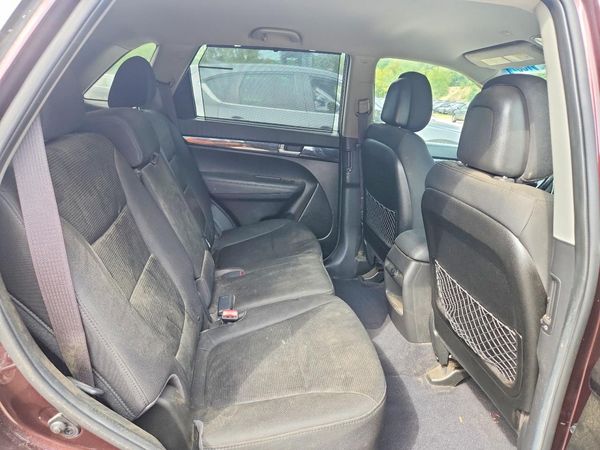 2014 KIA SORENTO Base/ LX