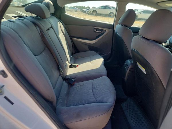 2015 HYUNDAI ELANTRA
