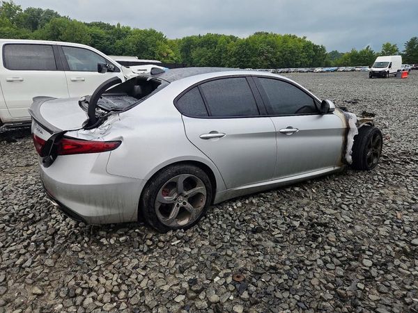 2018 ALFA ROMEO GIULIA AWD