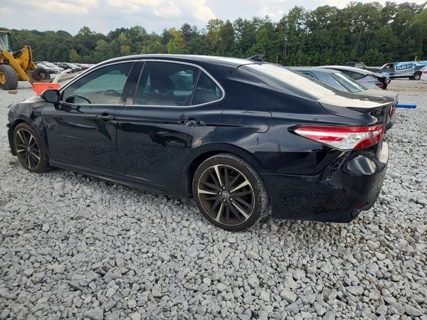 2020 TOYOTA CAMRY XSE