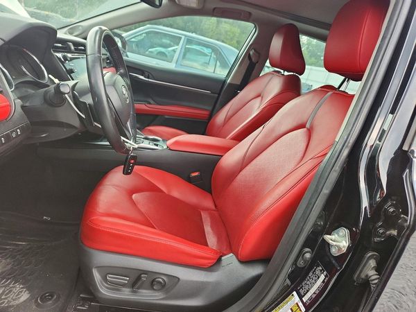 2020 TOYOTA CAMRY XSE