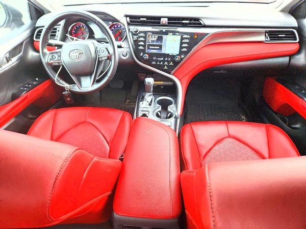 2020 TOYOTA CAMRY XSE
