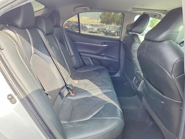 2021 TOYOTA CAMRY XLE
