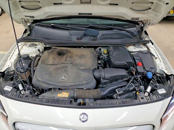 2017 MERCEDES-BENZ GLA GLA250-4M — Engine bay