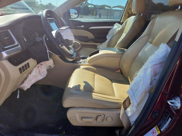 2017 TOYOTA HIGHLANDER SE/XLE