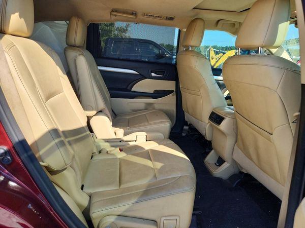 2017 TOYOTA HIGHLANDER SE/XLE