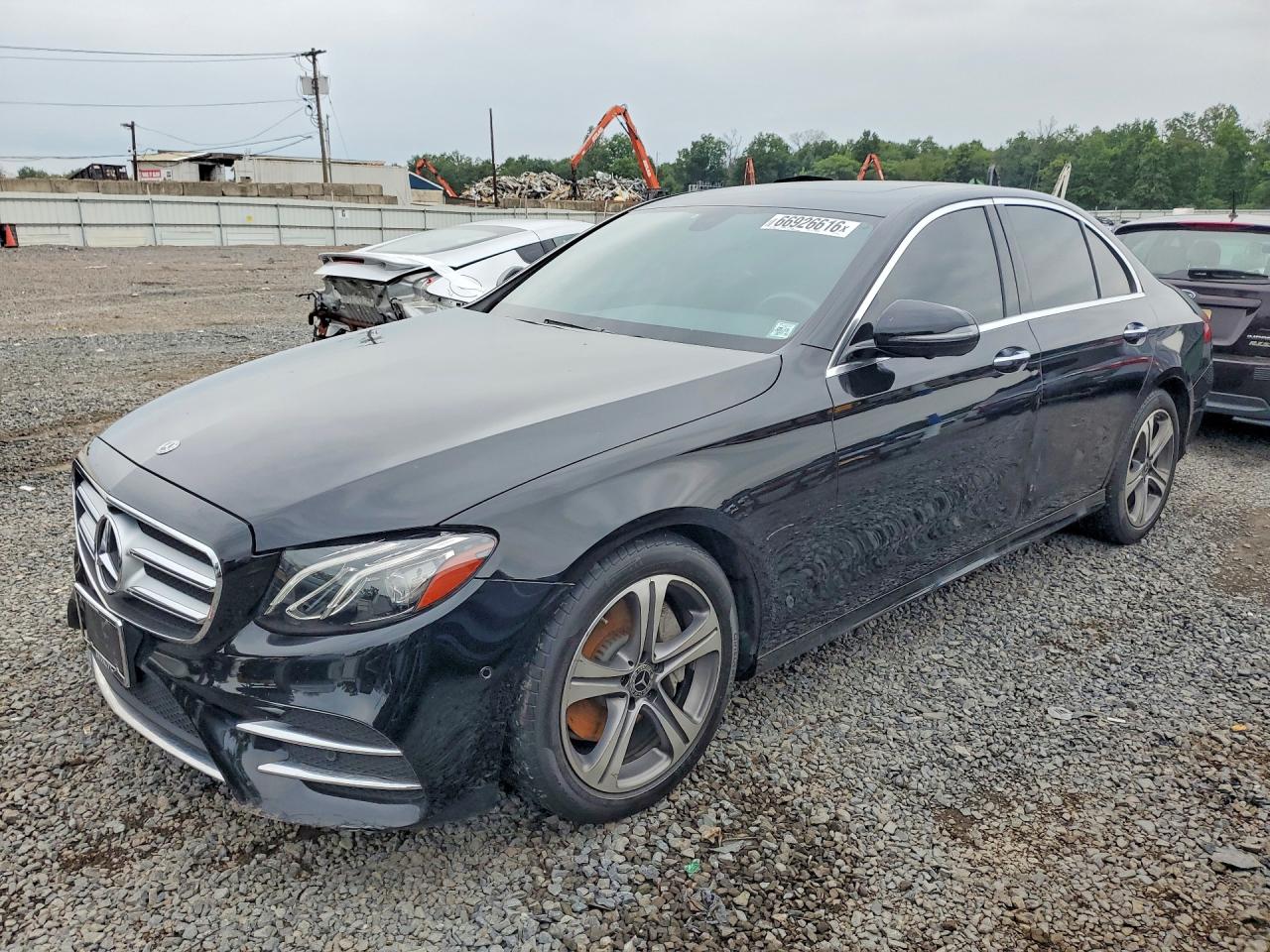 2020 MERCEDES-BENZ E-CLASS E350-4M — Front 3/4
