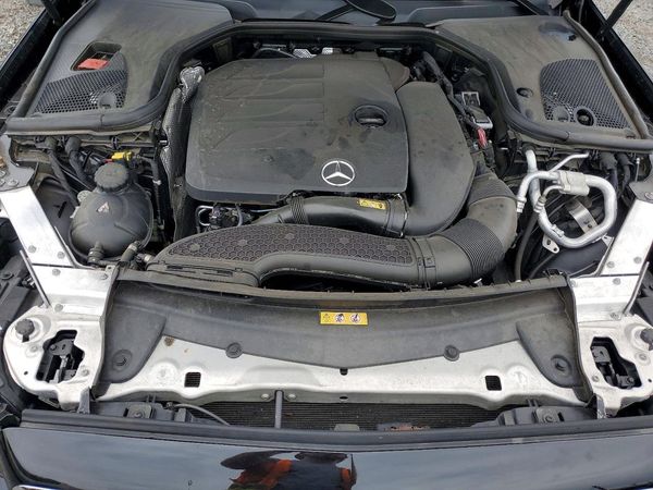 2020 MERCEDES-BENZ E-CLASS E350-4M — Engine bay