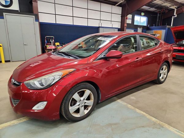 2013 HYUNDAI ELANTRA