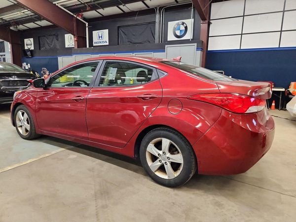 2013 HYUNDAI ELANTRA
