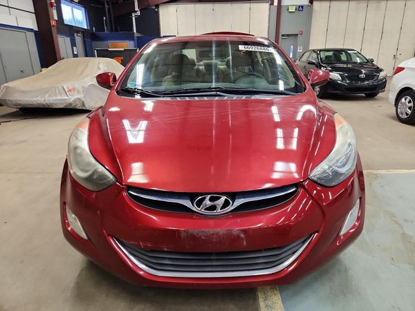 2013 HYUNDAI ELANTRA