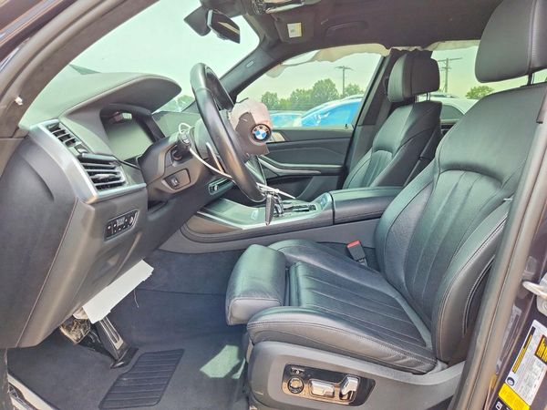 2021 BMW X7