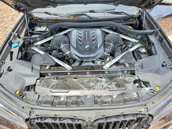 2021 BMW X7