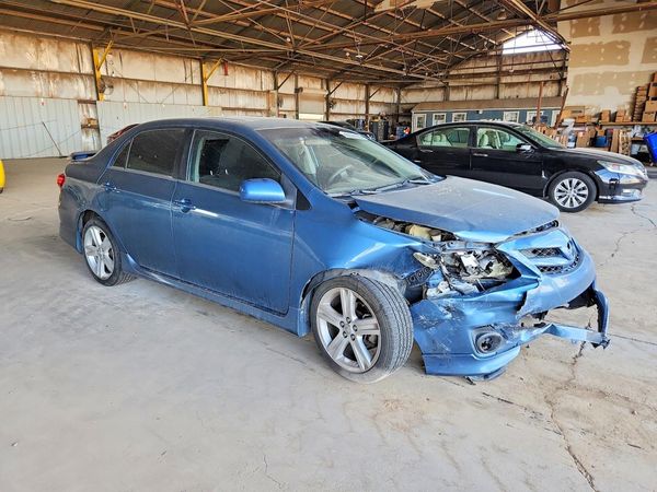 2013 TOYOTA COROLLA