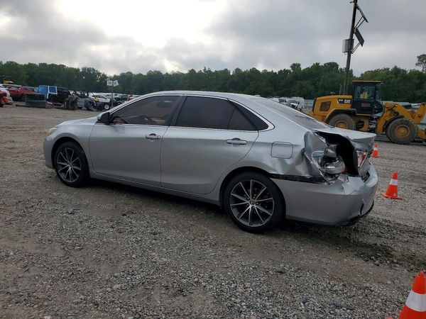 2015 TOYOTA CAMRY