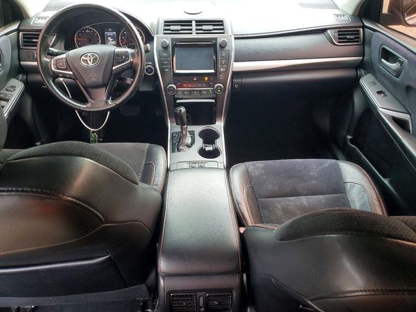2015 TOYOTA CAMRY