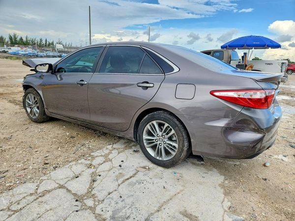 2015 TOYOTA CAMRY
