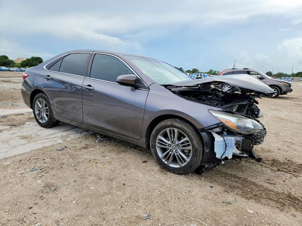 2015 TOYOTA CAMRY