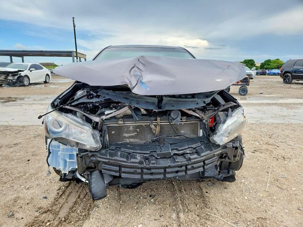 2015 TOYOTA CAMRY