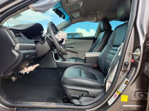 2015 TOYOTA CAMRY