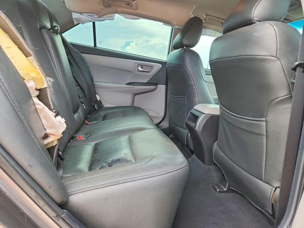 2015 TOYOTA CAMRY