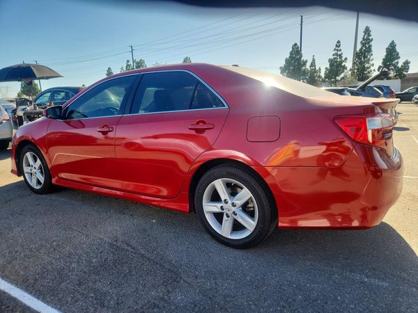 2012 TOYOTA CAMRY