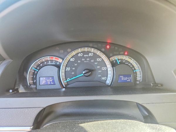 2012 TOYOTA CAMRY