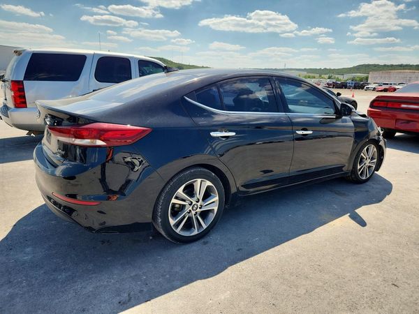 2017 HYUNDAI ELANTRA