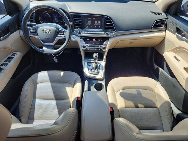 2017 HYUNDAI ELANTRA