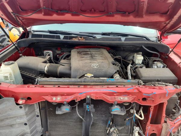 2018 TOYOTA TUNDRA SR/SR5