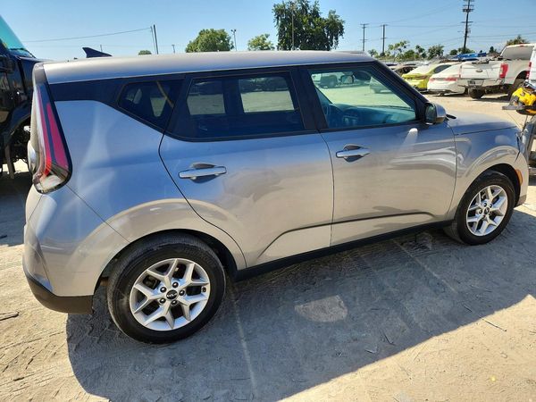 2024 KIA SOUL LX, S