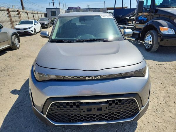 2024 KIA SOUL LX, S