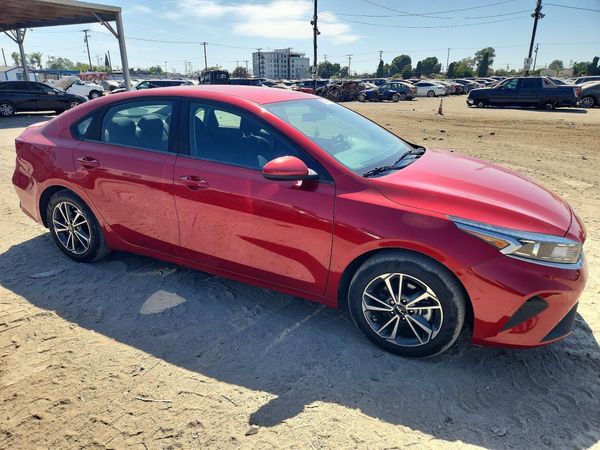 2022 KIA FORTE FE, LXS