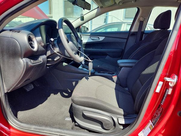 2022 KIA FORTE FE, LXS