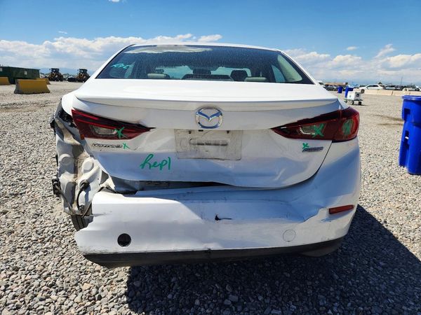 2015 MAZDA 3 Touring/GS