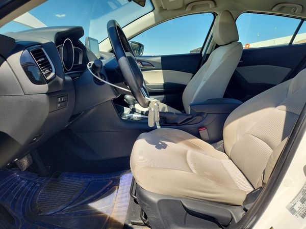 2015 MAZDA 3 Touring/GS