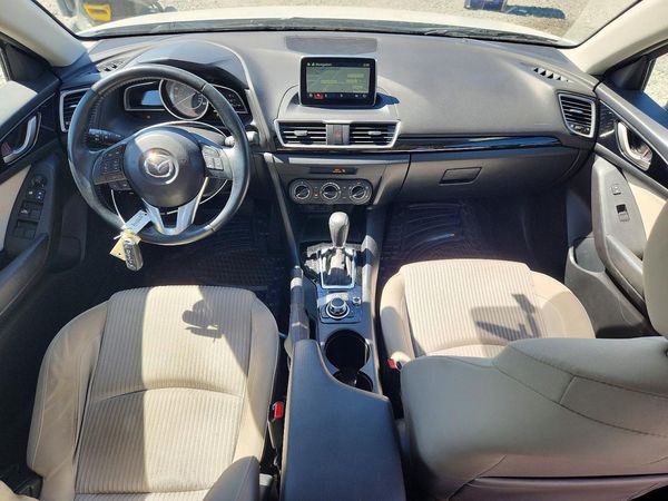 2015 MAZDA 3 Touring/GS
