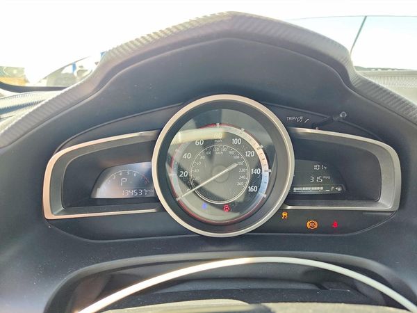 2015 MAZDA 3 Touring/GS
