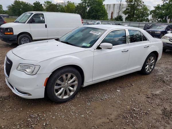 2018 CHRYSLER 300