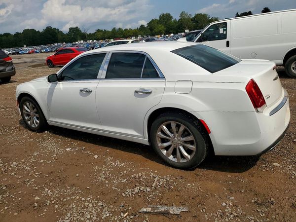 2018 CHRYSLER 300