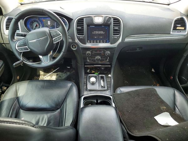 2018 CHRYSLER 300