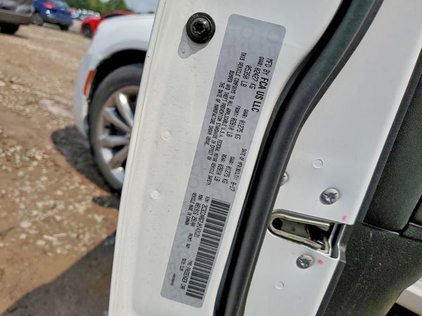 2018 CHRYSLER 300