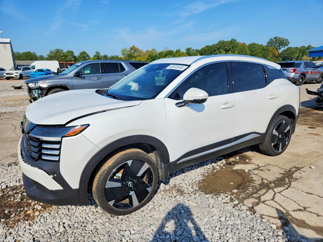 2025 NISSAN KICKS SR