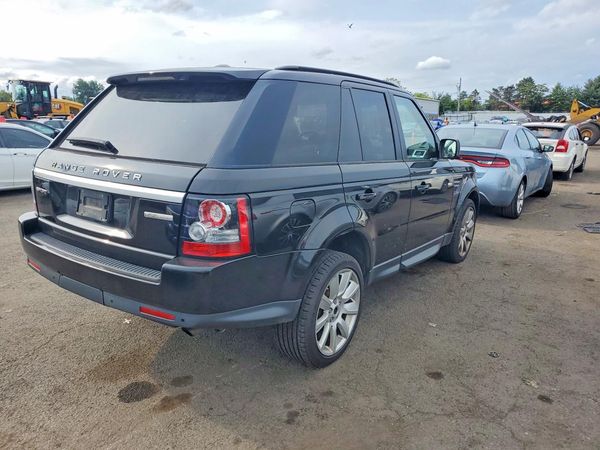 2013 LAND ROVER RANGEROVER HSE LUX