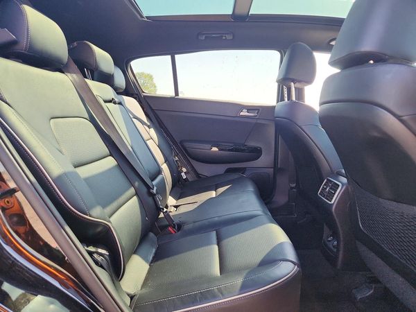 2021 KIA SPORTAGE