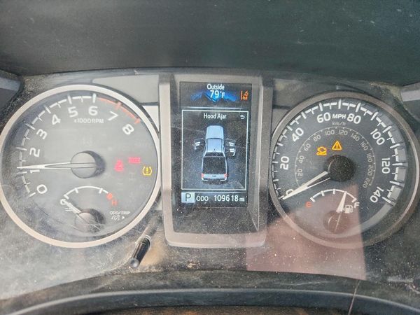 2018 TOYOTA TACOMA