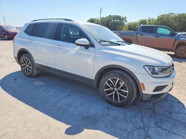 2018 VOLKSWAGEN TIGUAN SE, SEL