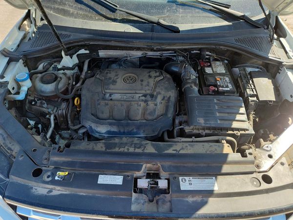 2018 VOLKSWAGEN TIGUAN SE, SEL